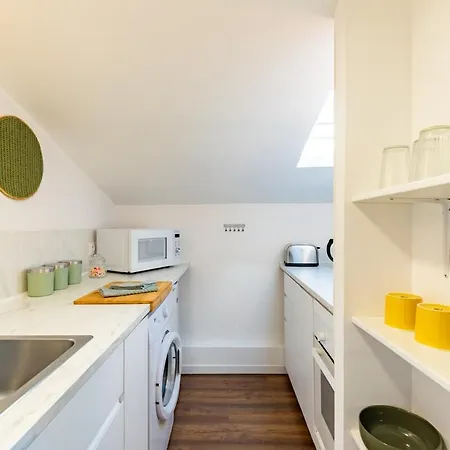 Les Toits De Roquelaine - Bright & Cozy