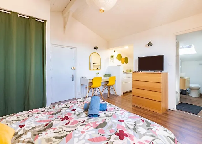 Apartment Les Toits De Roquelaine - Bright & Cozy Toulouse